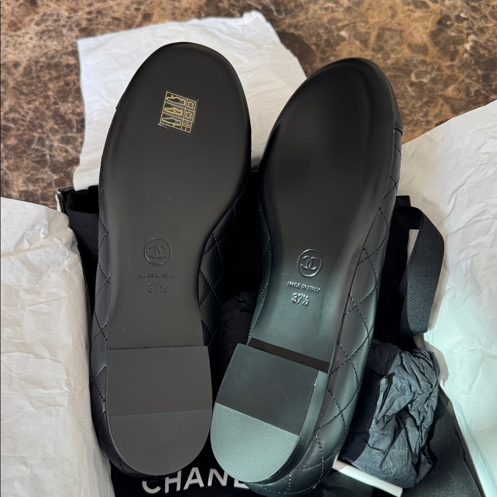 CHANEL Black Quilted Leather Ballet Flats with Gold CC Logo - Picture 9 of 10